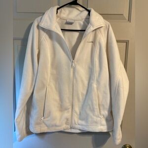 Columbia women’s fleece full zip jacket.